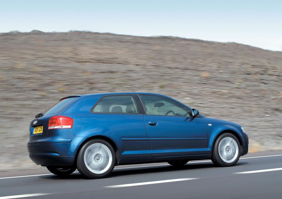  Audi A3 3.2 Quattro (8P) 2003 года  (UK) (фото 4 из 4)